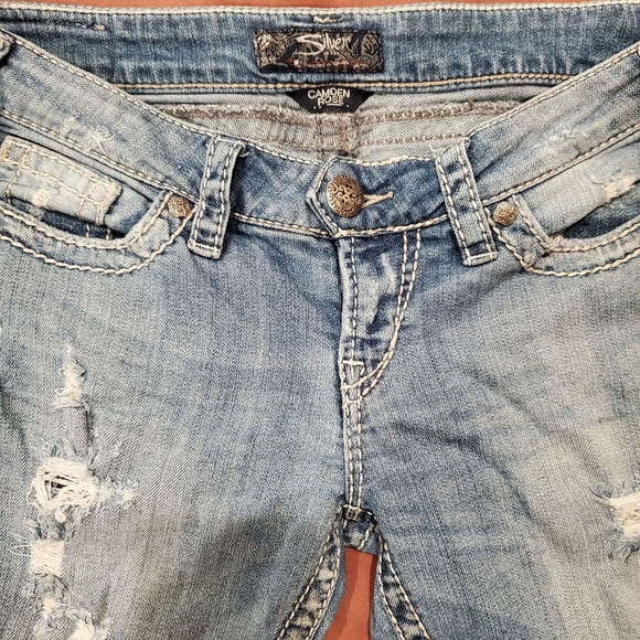 Woman's silver jeans. 27x31 - Picture 2 of 4